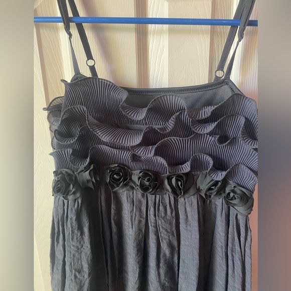 Ya Los Angeles grey mini dress with ruffles, and flowers very y2k junior size M - Picture 3 of 7